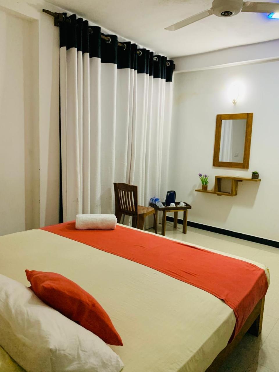 Cassia Udawalawe Hotel Phòng bức ảnh